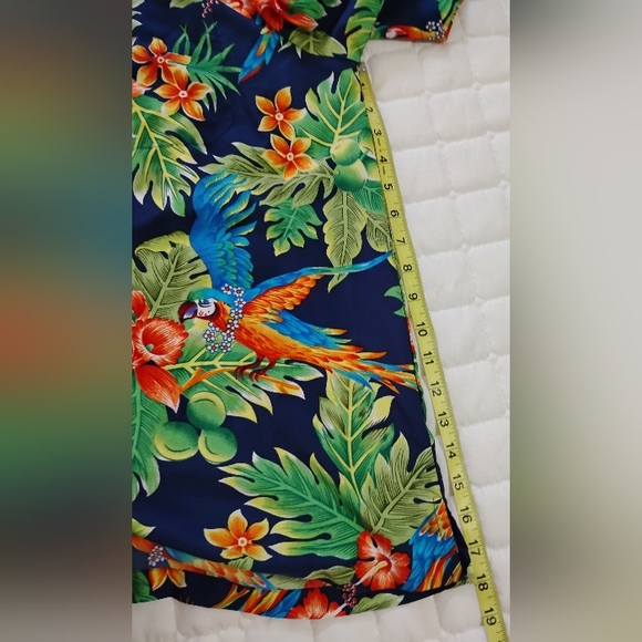 Lvish parrot button down shirt with pocket size large - Picture 6 of 8